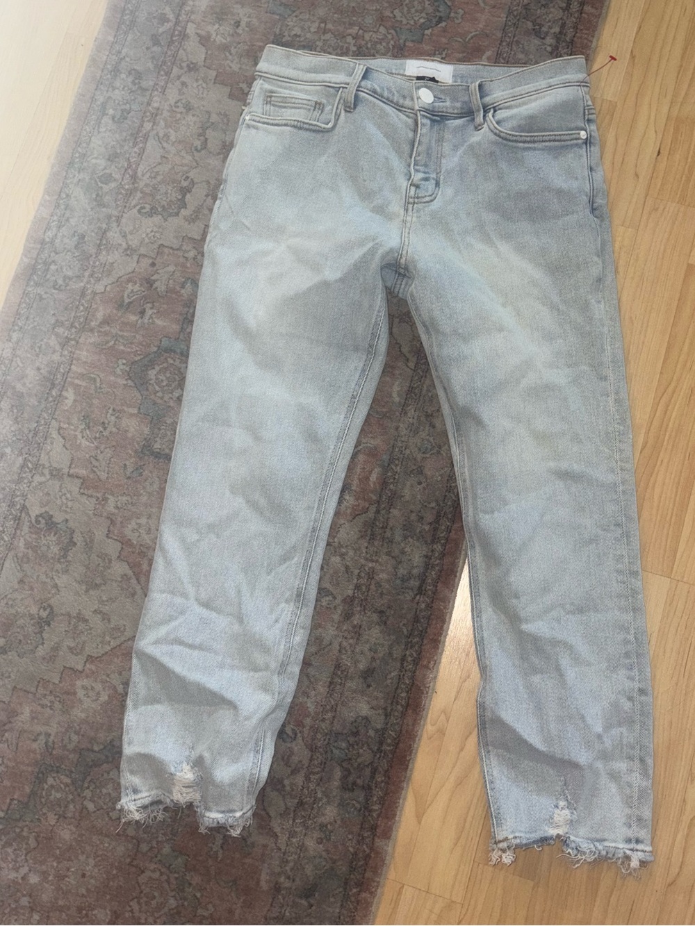 Current Elliott The Cropped Raw Hem Straight Light Wash Leg Jeans  Size 29